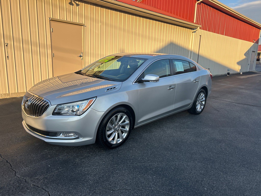 2014 Buick Lacrosse Image 2