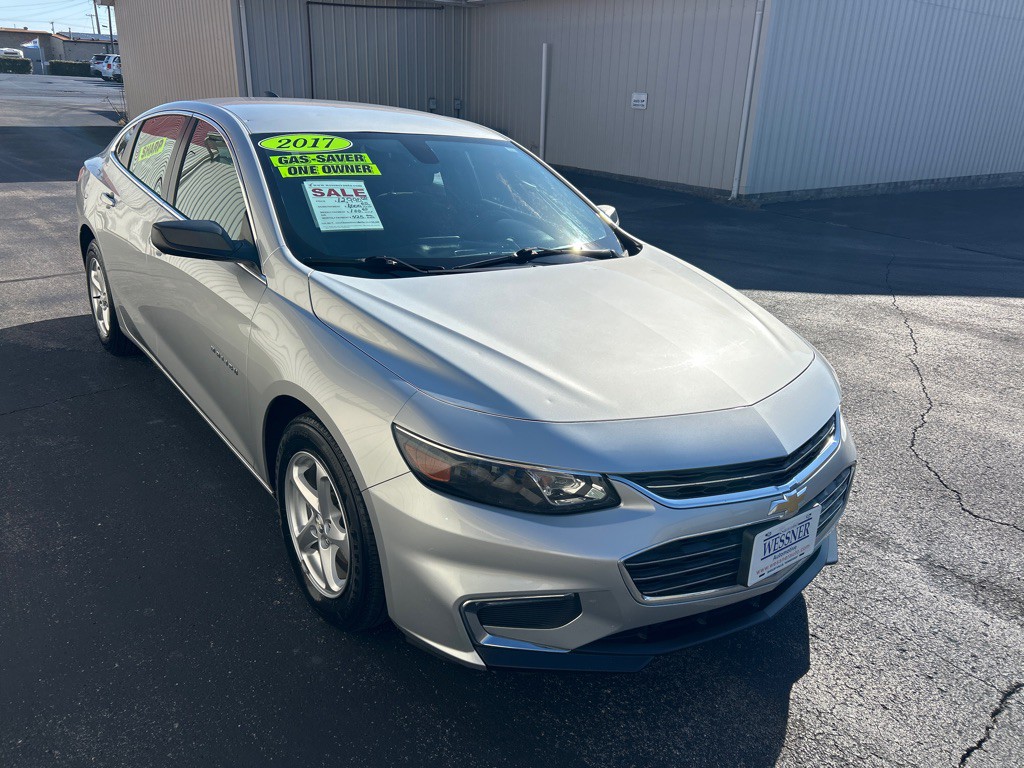 2017 Chevrolet Malibu Image 4