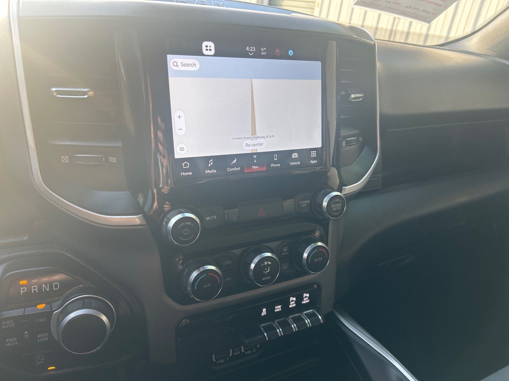 2022 RAM 1500 Image 9