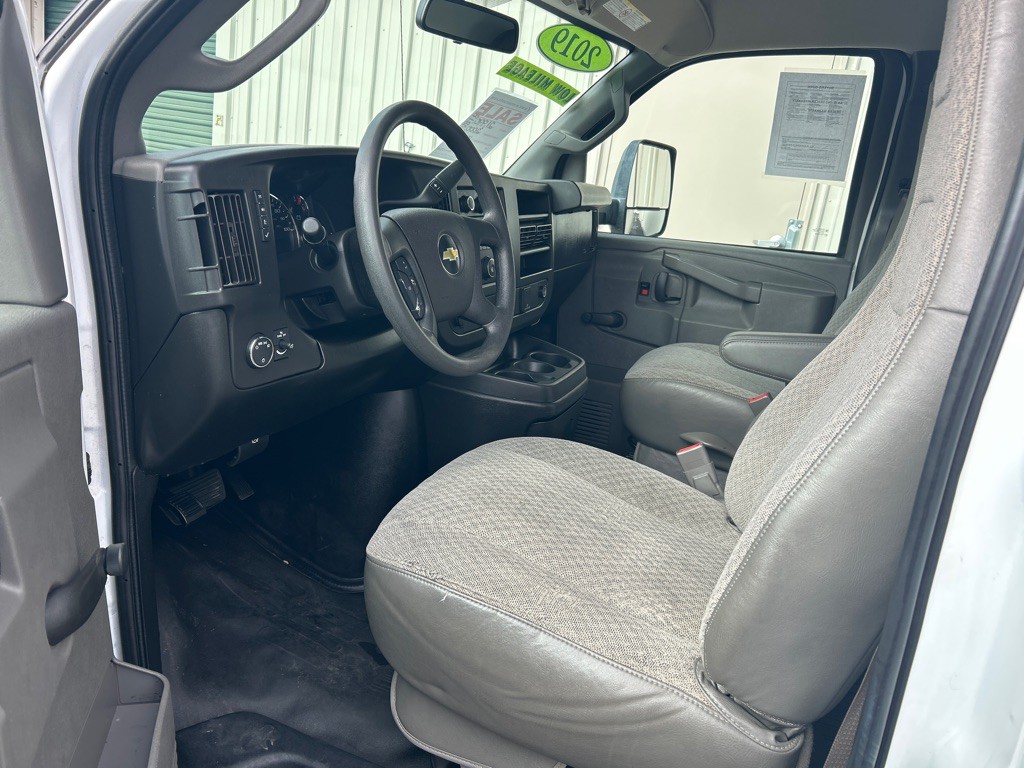 2019 Chevrolet Express Image 8
