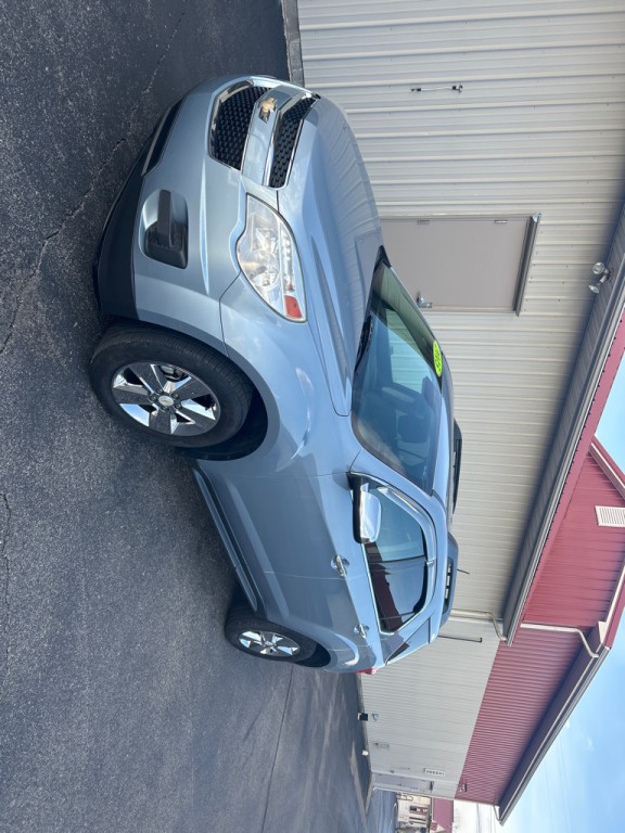 2015 Chevrolet Equinox Image 2