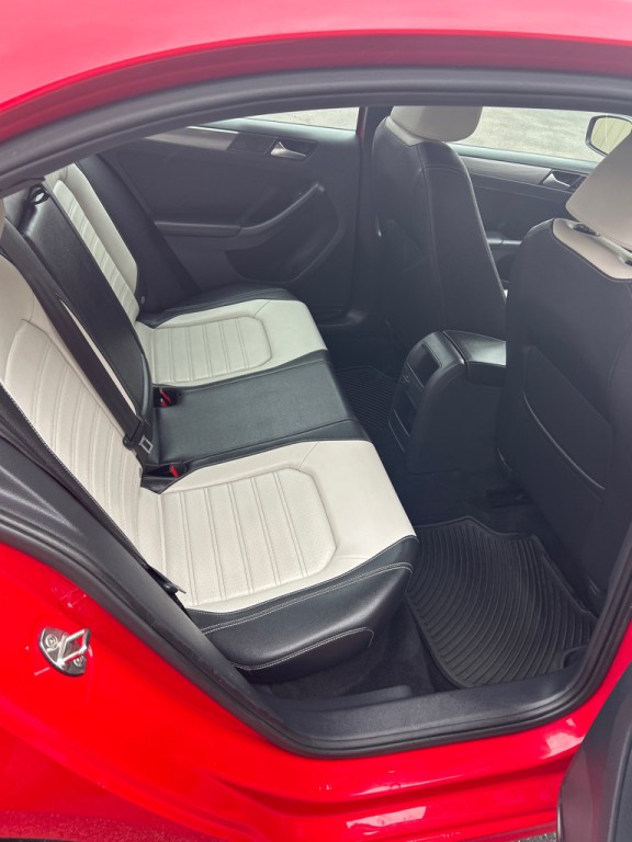 2016 Volkswagen Jetta Image 4