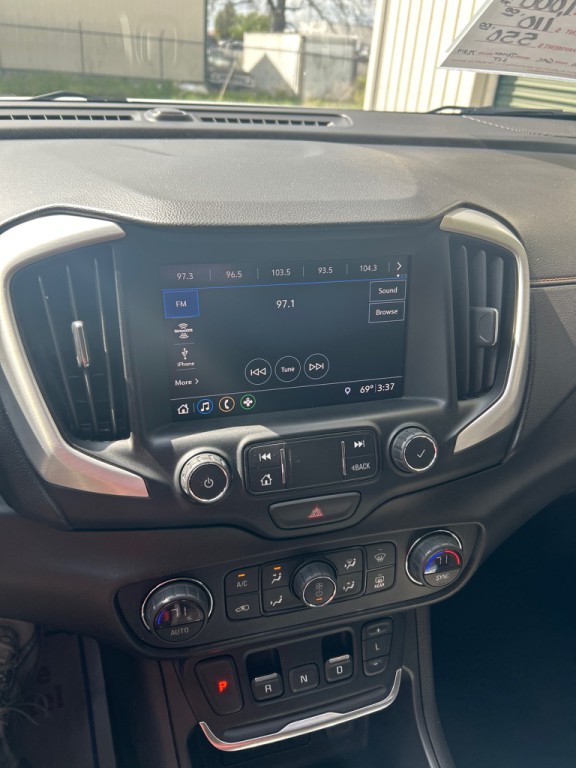 2020 GMC Terrain Image 9