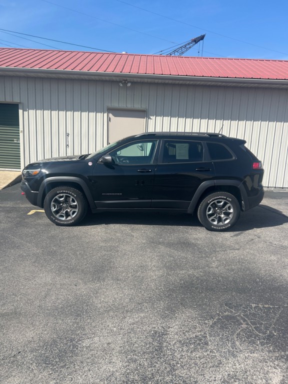 2019 Jeep Cherokee Image 1