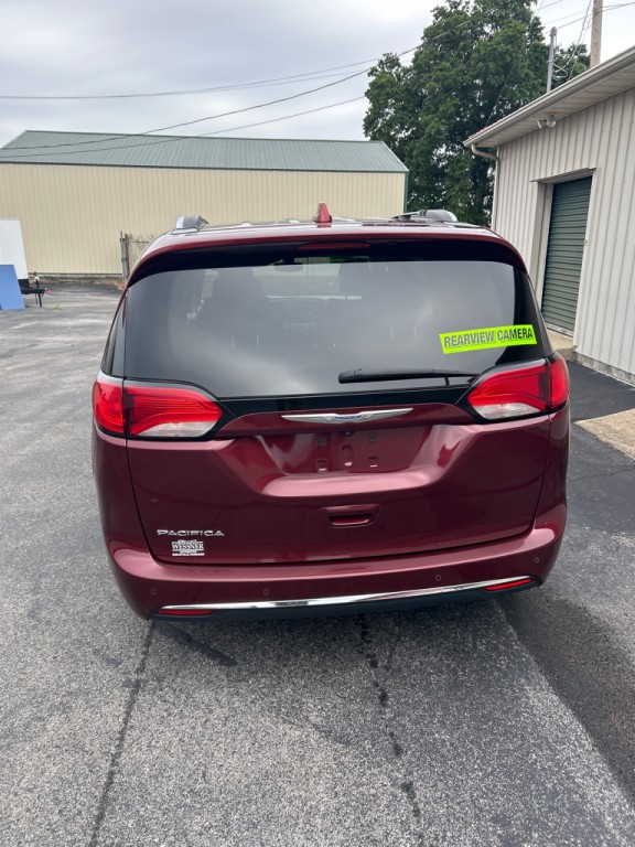 2018 Chrysler Pacifica Image 6