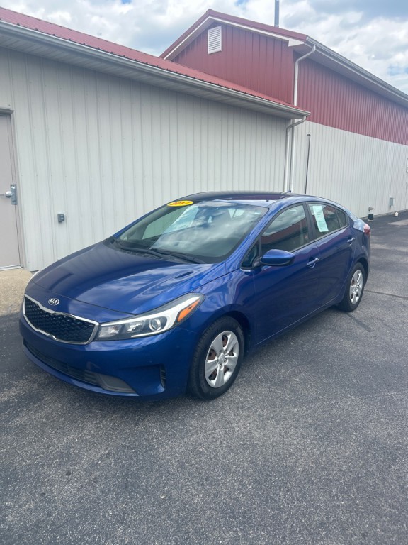2017 Kia Forte Image 2