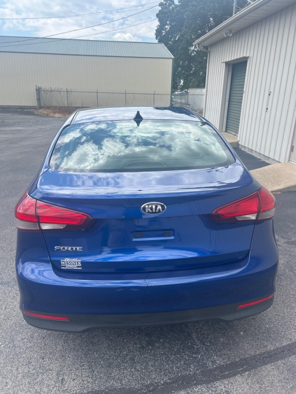 2017 Kia Forte Image 6