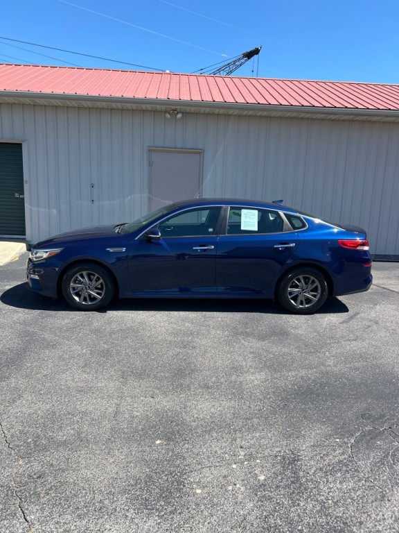 2019 Kia Optima Image 1