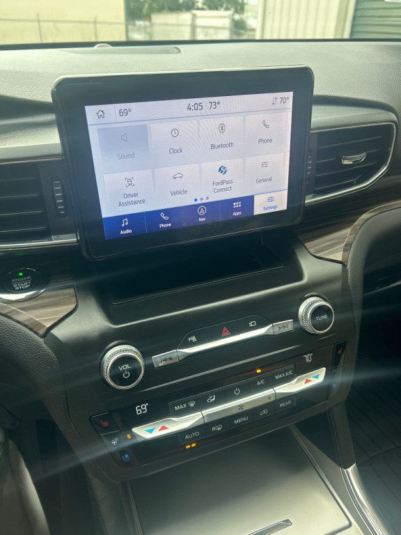 2020 Ford Explorer Image 9