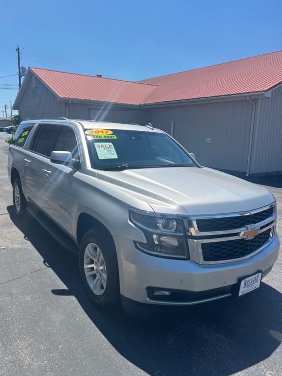 2017 Chevrolet Suburban Image 4