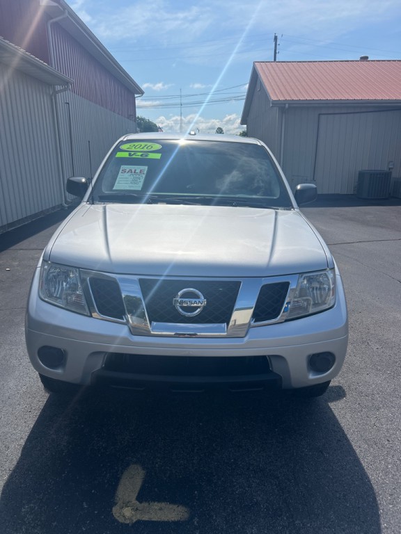2016 Nissan Frontier Image 3