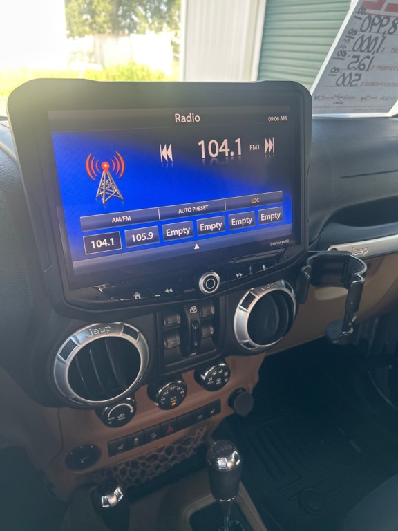 2016 Jeep Wrangler Unlimited Image 9