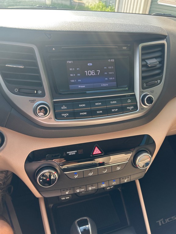 2017 Hyundai Tucson Image 9