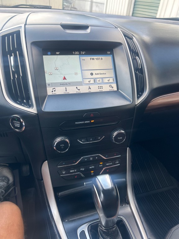 2018 Ford Edge Image 9