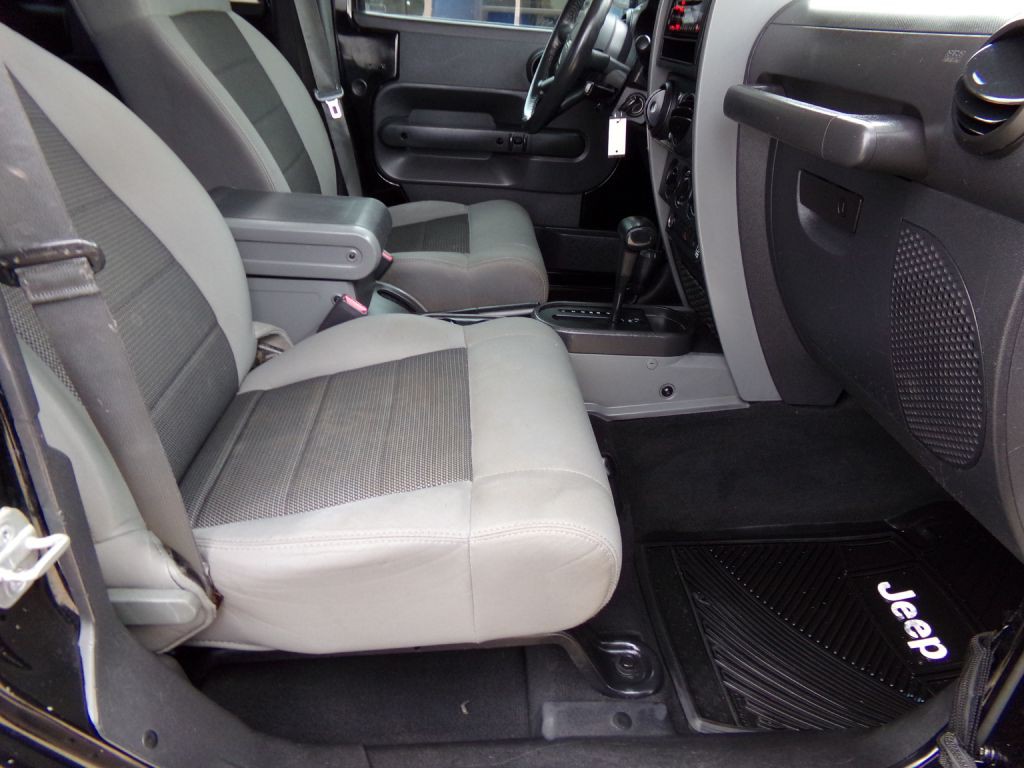 2009 Jeep Wrangler Unlimited Image 24