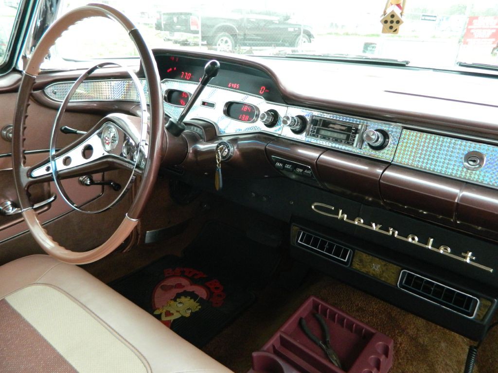 1958 Chevrolet Impala Image 33