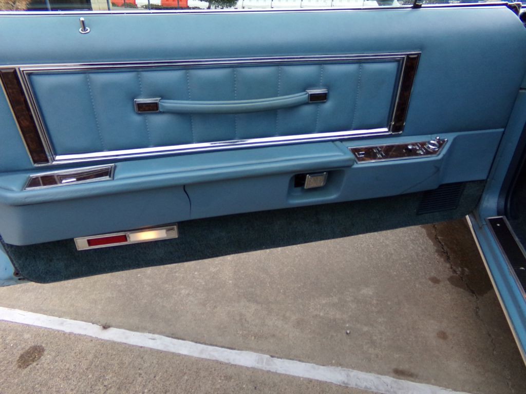 1978 Lincoln Mark V Image 9