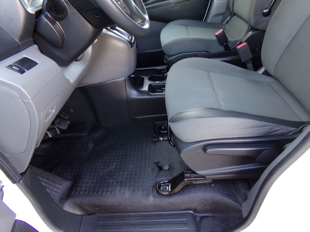 2019 Nissan NV200 Image 12