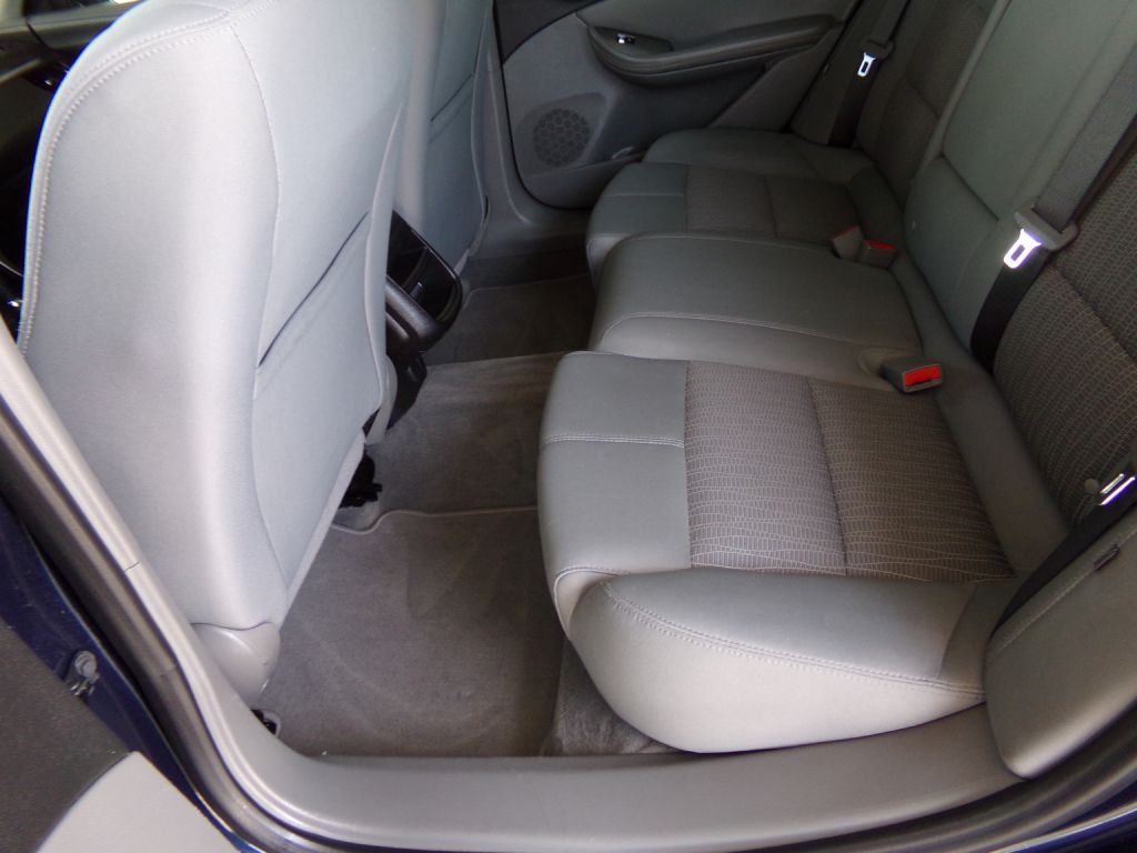 2017 Chevrolet Impala Image 16