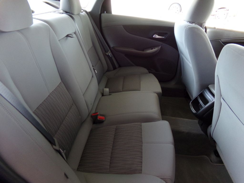 2017 Chevrolet Impala Image 20