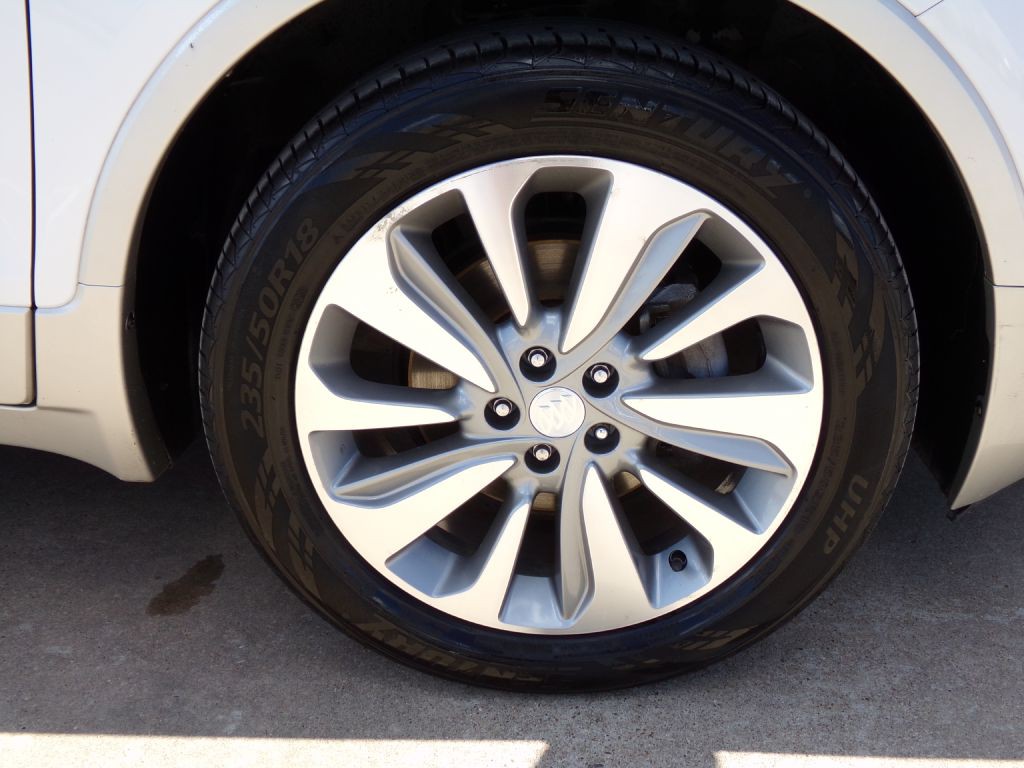2018 Buick Enclave Image 8