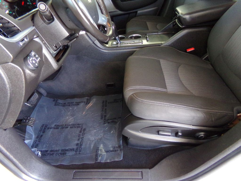 2015 Chevrolet Traverse Image 11
