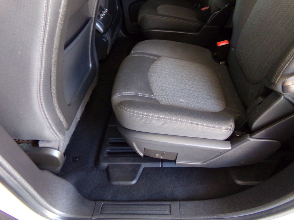 2015 Chevrolet Traverse Image 17
