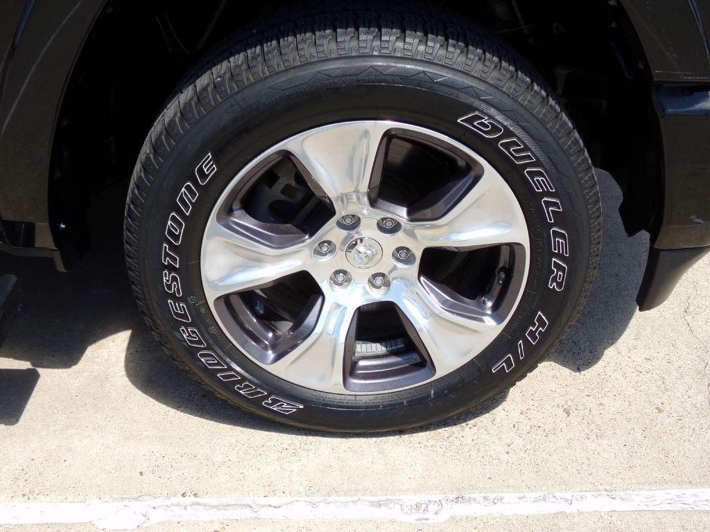 2019 RAM 1500 Image 8