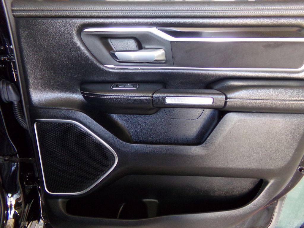 2019 RAM 1500 Image 21