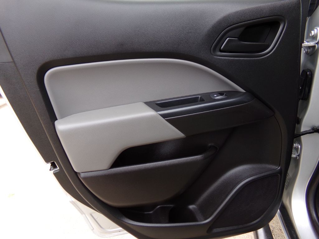 2019 Chevrolet Colorado Image 17