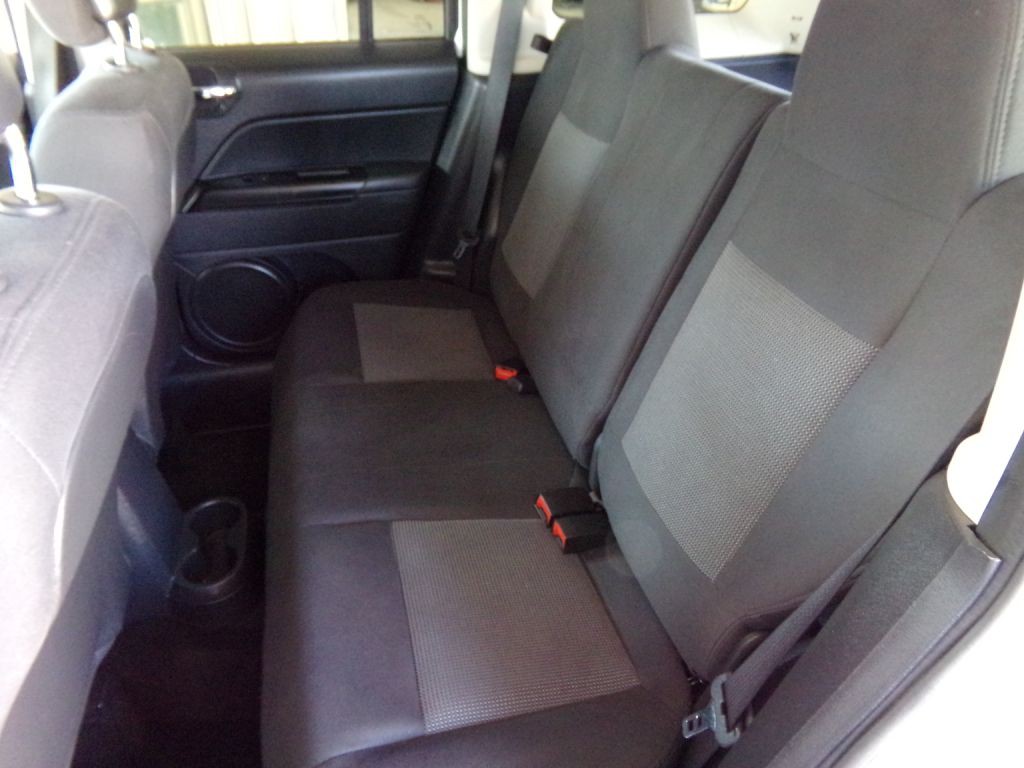 2015 Jeep Patriot Image 16