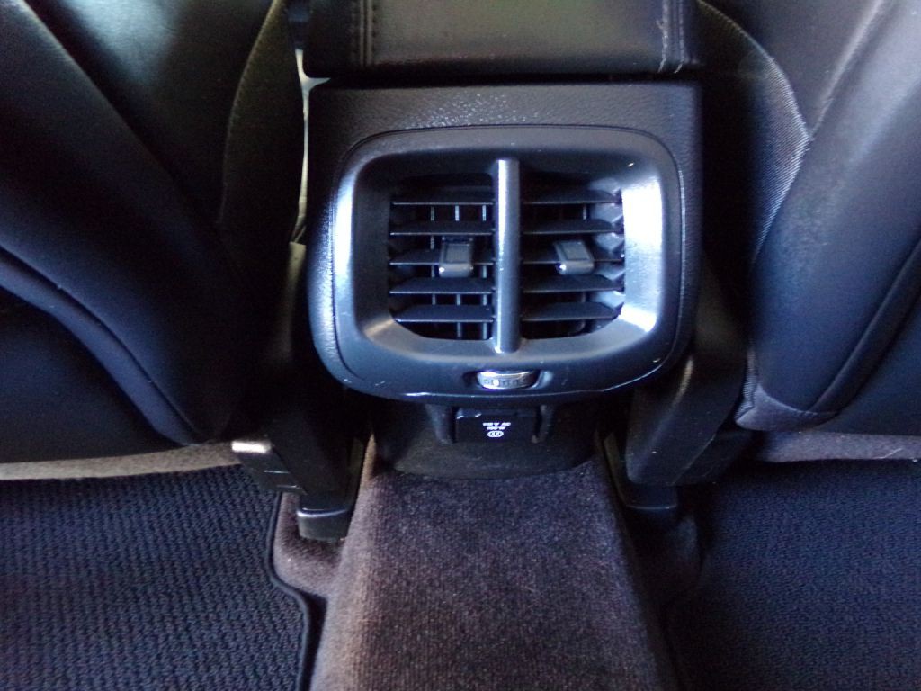 2016 Jeep Cherokee Image 19