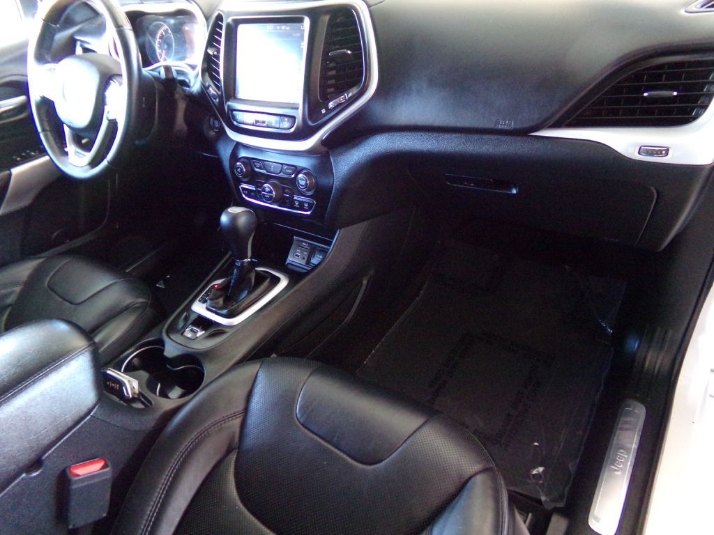 2016 Jeep Cherokee Image 27