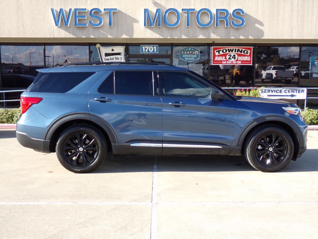 2020 Ford Explorer Image 1