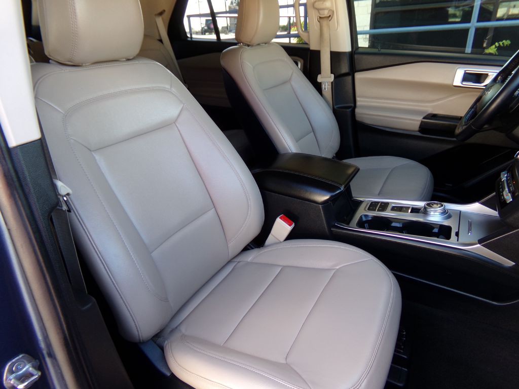 2020 Ford Explorer Image 28