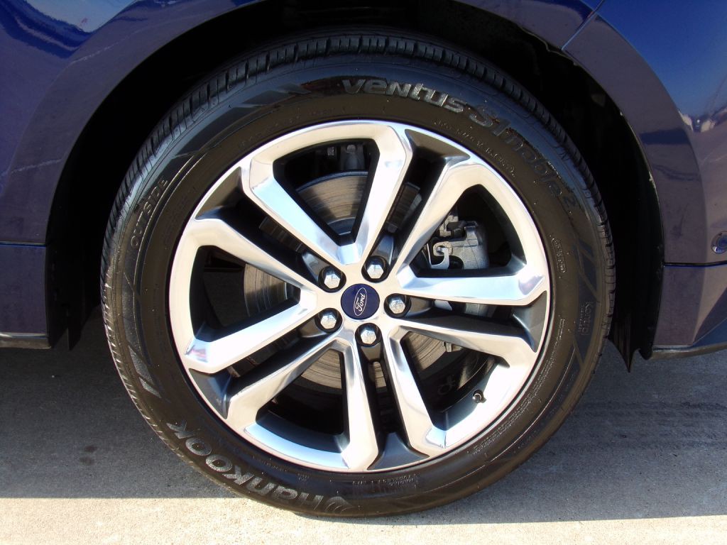 2016 Ford Edge Image 8