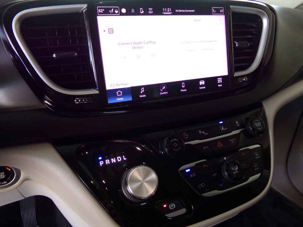2022 Chrysler Pacifica Image 14