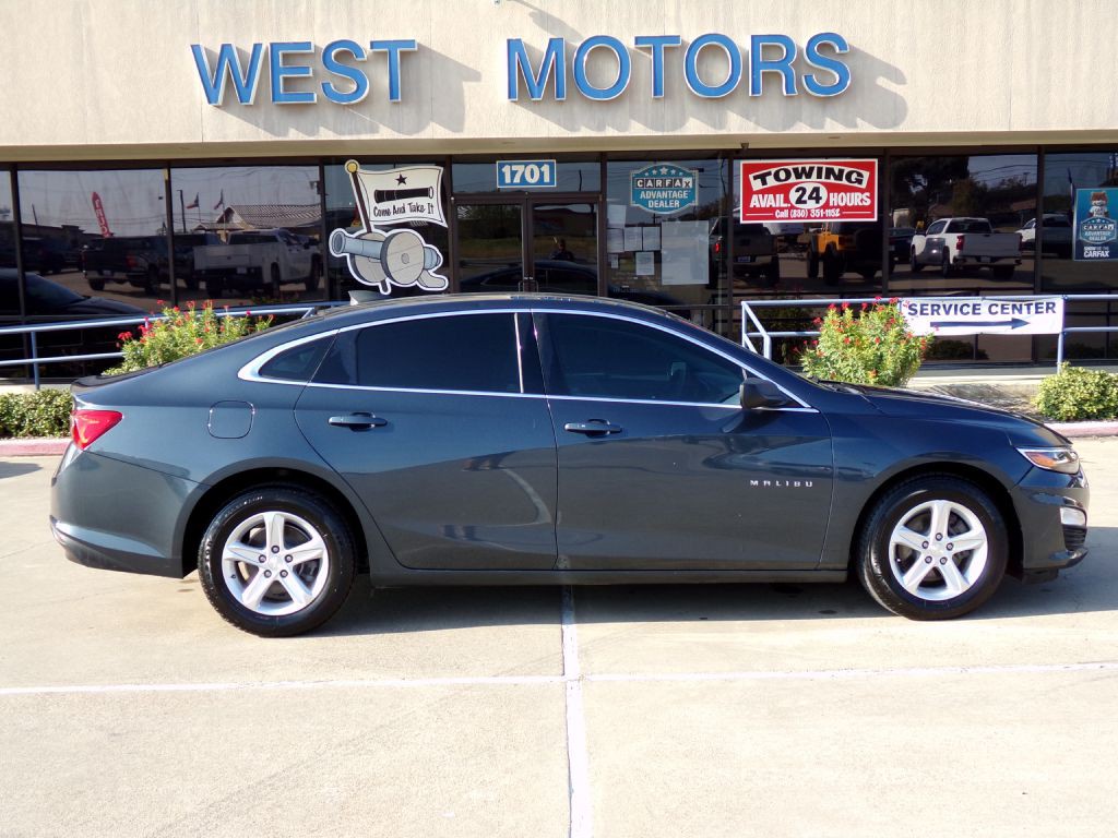 2020 Chevrolet Malibu Image 1