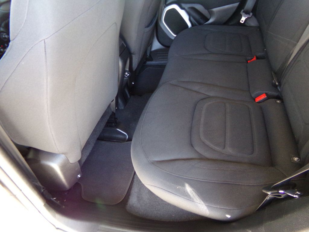 2018 Jeep Renegade Image 16
