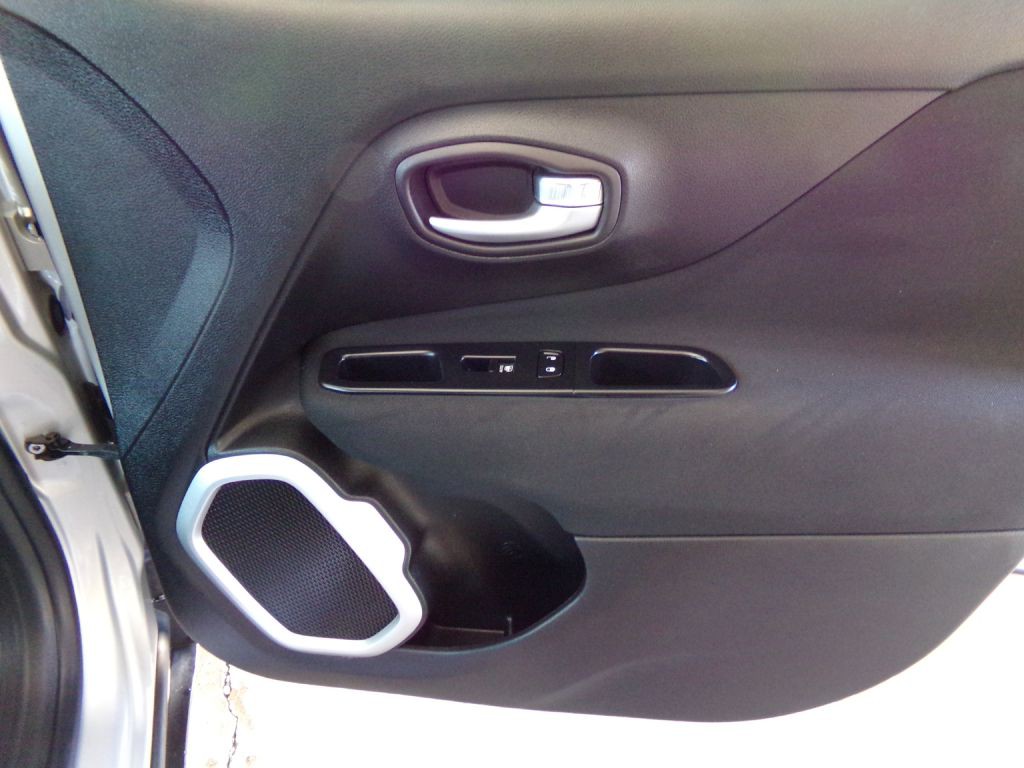 2018 Jeep Renegade Image 23