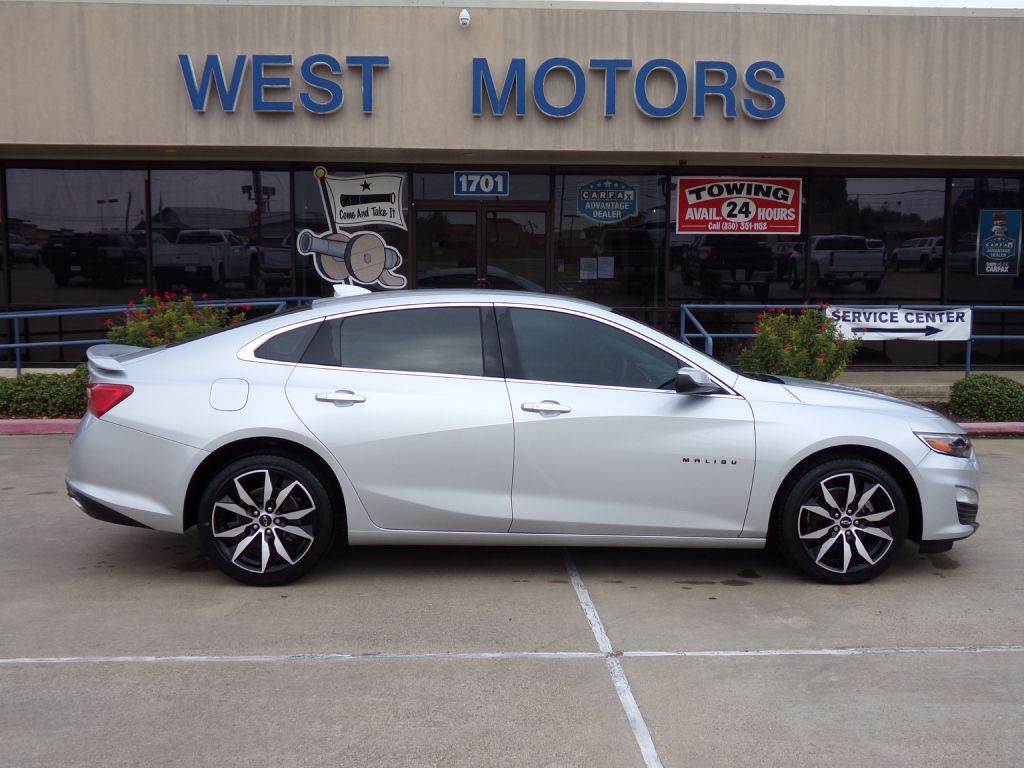 2020 Chevrolet Malibu Image 2