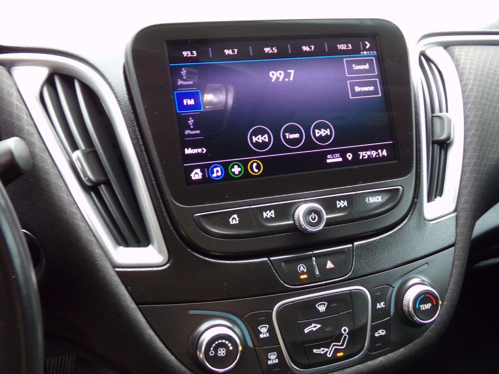 2020 Chevrolet Malibu Image 14