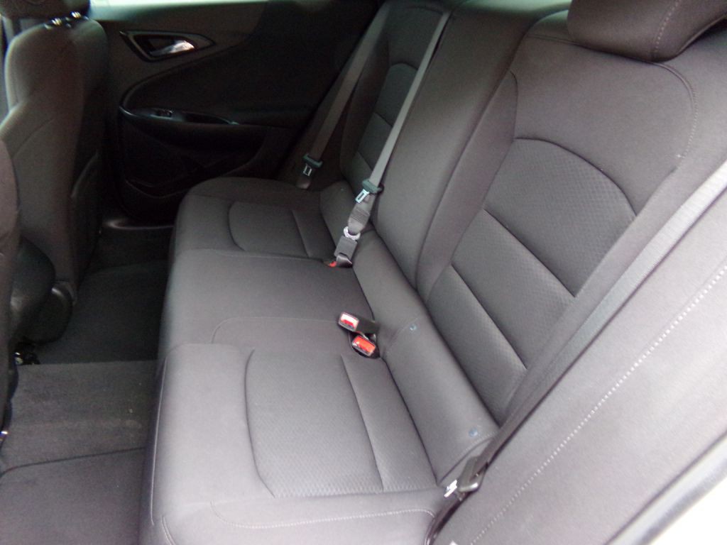 2020 Chevrolet Malibu Image 19