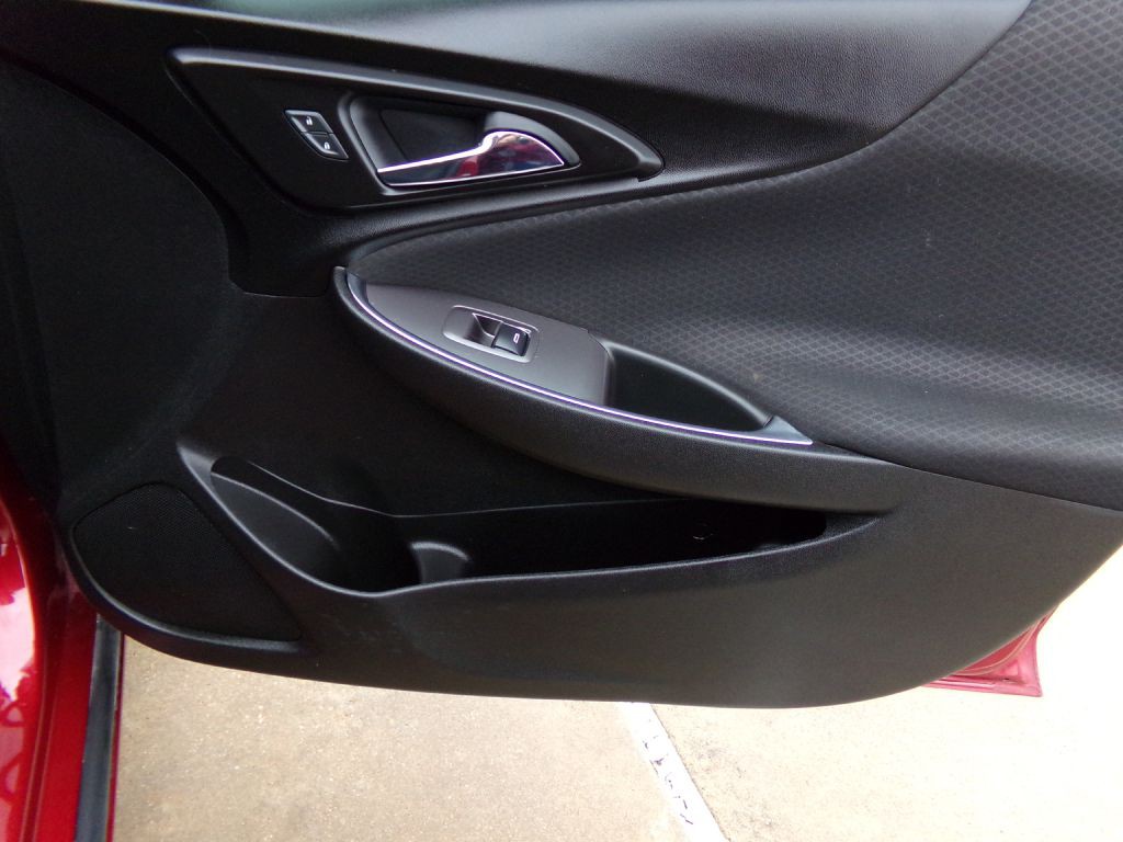 2018 Chevrolet Malibu Image 21