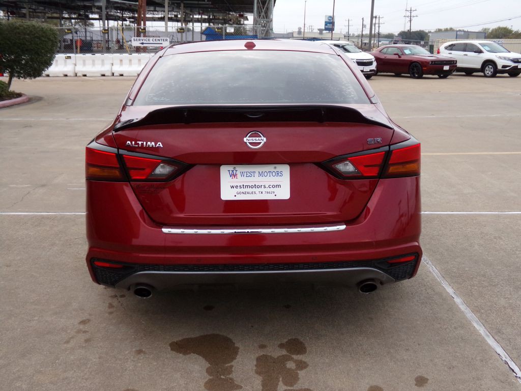 2021 Nissan Altima Image 6