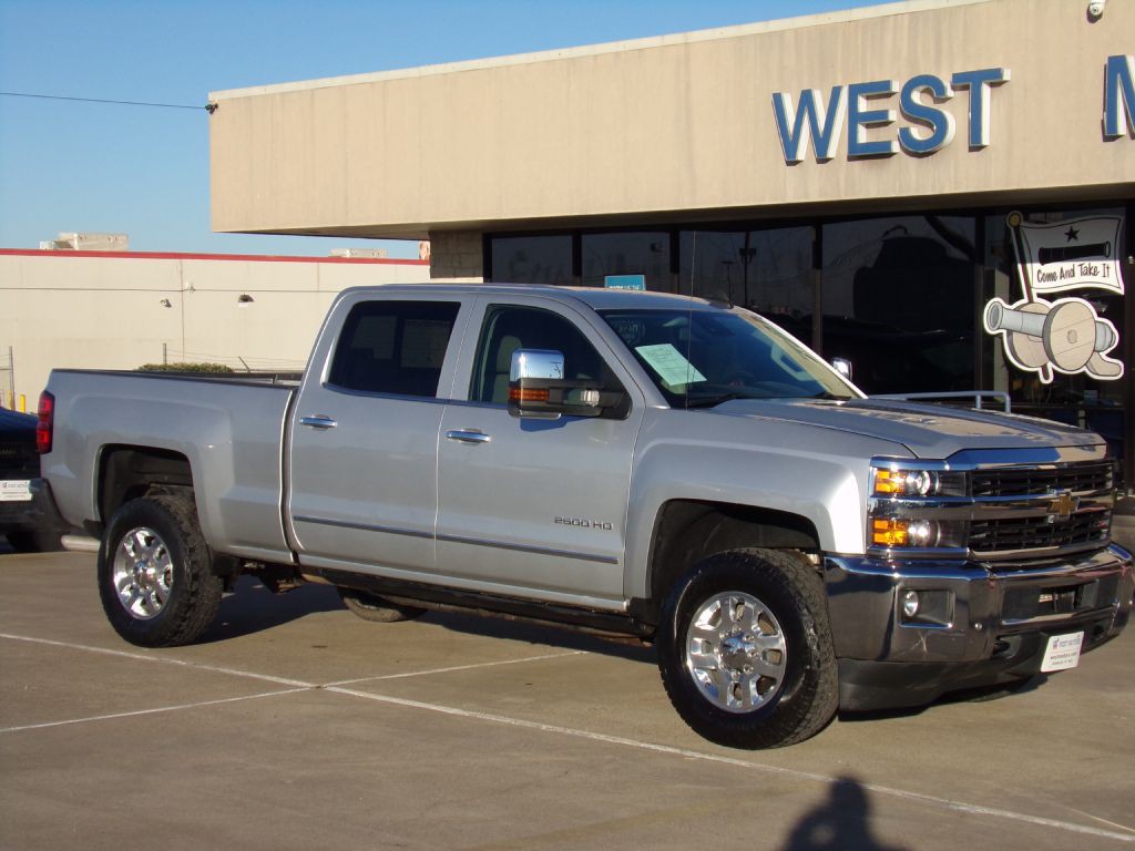 2015 Chevrolet Silverado 1500 Image 1