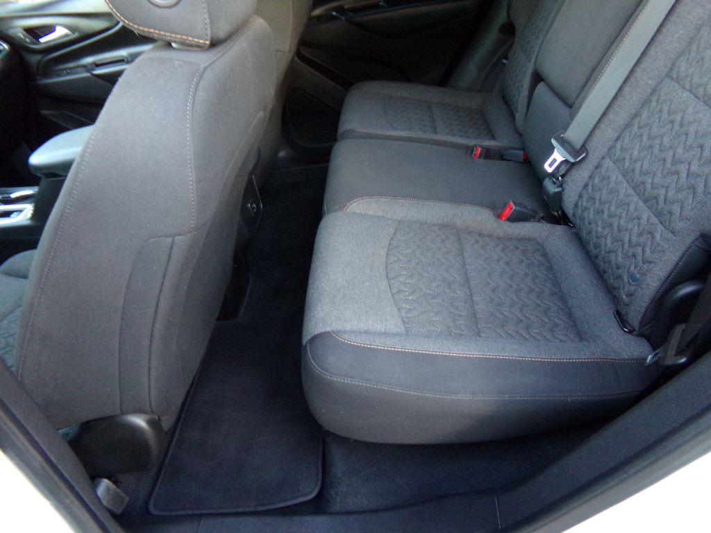 2022 Chevrolet Equinox Image 18