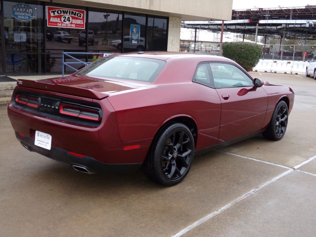 2021 Dodge Challenger Image 7