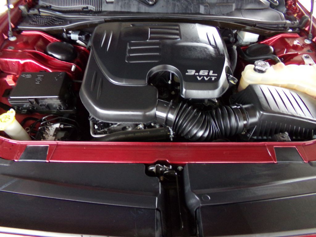 2021 Dodge Challenger Image 9