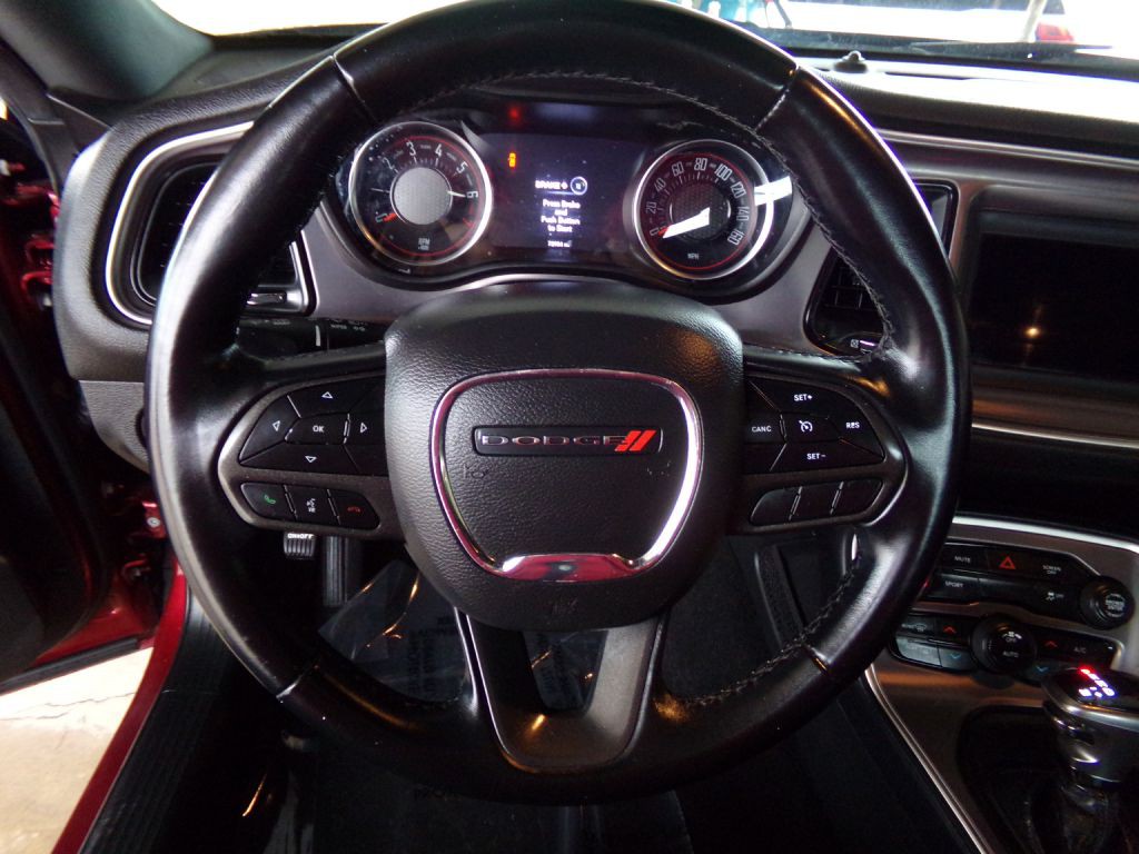 2021 Dodge Challenger Image 12